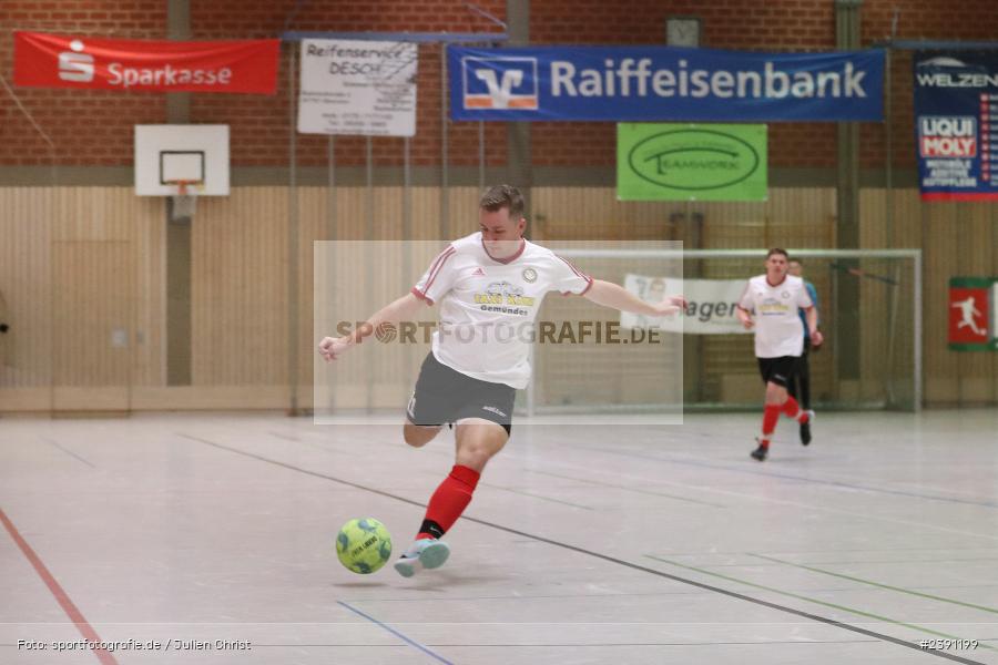 Sinngrundhalle, Burgsinn, 31.12.2023, BFV, Fussball, sport, action, Saison 2023/2024, 26. Mode Welzenbach Midnight-Event - Bild-ID: 2391199 Sinngrundhalle, Burgsinn, 31.12.2023, BFV, Fussball, sport, action, Saison 2023/2024, 26. Mode Welzenbach Midnight-Event - Bild-ID: 2391199