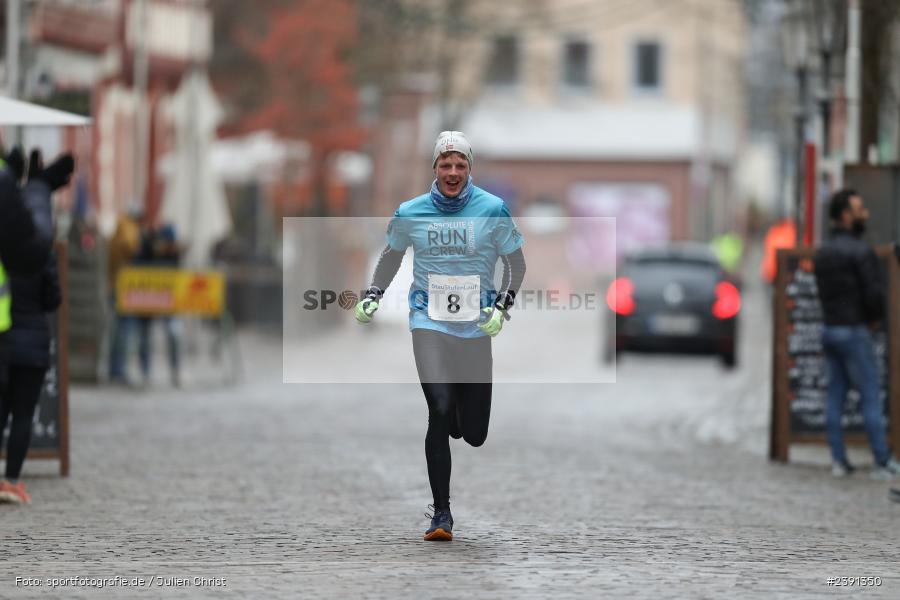 Stadtgebiet, Karlstadt, 13.01.2024, sport, action, Laufsport, Januar 2024, Läufe, 32. Staustufenlauf - Bild-ID: 2391350