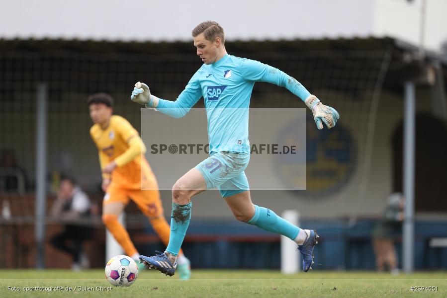 Sportgelände Langstadt, Babenhausen, 17.02.2024, sport, action, BFV, Fussball, Februar 2024, Regionalfreundschaftsspiele, Regionalliga Südwest, Regionalliga Bayern, TSG, SVA, TSG Hoffenheim U23, SV Viktoria Aschaffenburg - Bild-ID: 2394551