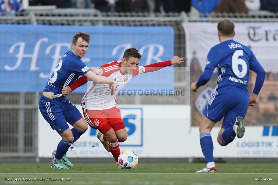 Stadion am Schönbusch, Aschaffenburg, 24.02.2024, sport, action, BFV, Fussball, Februar 2024, Regionalliga Bayern, FCB, SVA, FC Bayern München II, SV Viktoria Aschaffenburg - Bild-ID: 2394914