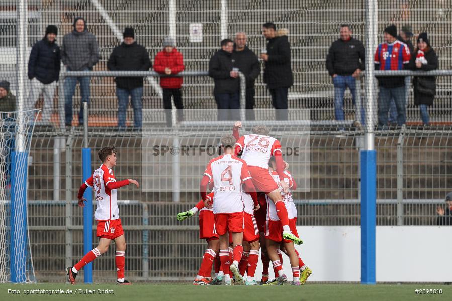 Stadion am Schönbusch, Aschaffenburg, 24.02.2024, sport, action, BFV, Fussball, Februar 2024, Regionalliga Bayern, FCB, SVA, FC Bayern München II, SV Viktoria Aschaffenburg - Bild-ID: 2395018