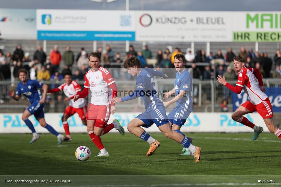 Stadion am Schönbusch, Aschaffenburg, 24.02.2024, sport, action, BFV, Fussball, Februar 2024, Regionalliga Bayern, FCB, SVA, FC Bayern München II, SV Viktoria Aschaffenburg - Bild-ID: 2395253
