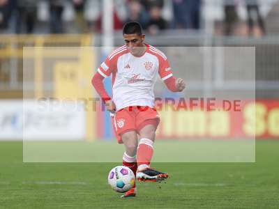 Fotos von SV Viktoria Aschaffenburg - FC Bayern München II auf sportfotografie.de