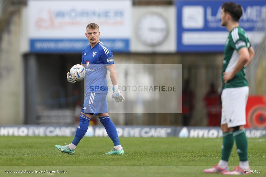 sport, action, Willy-Sachs-Stadion, Schweinfurt, Regionalliga Bayern, März 2024, Fussball, FCS, FCA, FC Augsburg II, BFV, 25. Spieltag, 16.03.2024, 1. FC Schweinfurt 1905 - Bild-ID: 2398426
