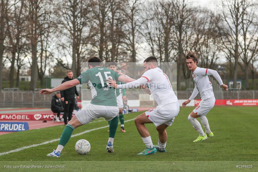 sport, action, Willy-Sachs-Stadion, Schweinfurt, Regionalliga Bayern, März 2024, Fussball, FCS, FCA, FC Augsburg II, BFV, 25. Spieltag, 16.03.2024, 1. FC Schweinfurt 1905 - Bild-ID: 2398625