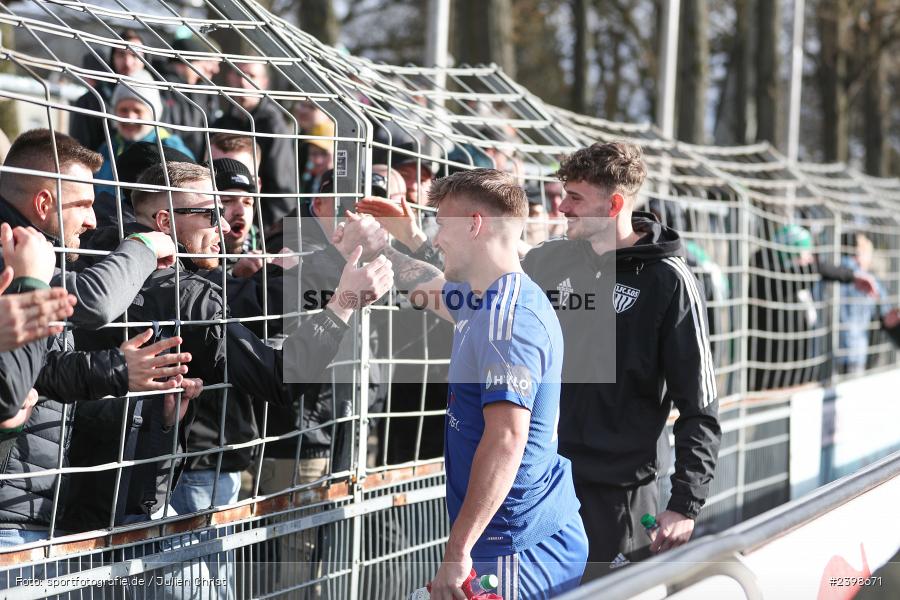 sport, action, Willy-Sachs-Stadion, Schweinfurt, Regionalliga Bayern, März 2024, Fussball, FCS, FCA, FC Augsburg II, BFV, 25. Spieltag, 16.03.2024, 1. FC Schweinfurt 1905 - Bild-ID: 2398671