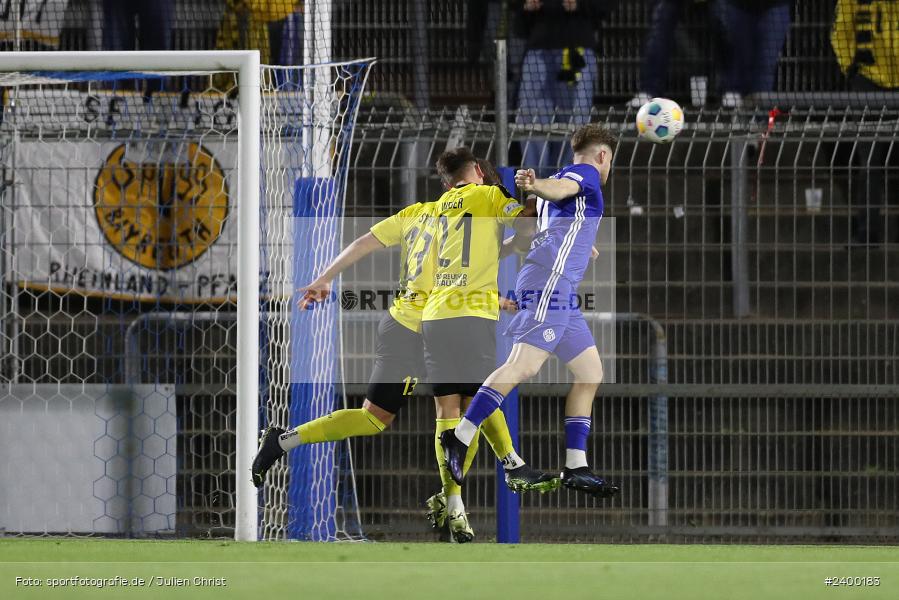 Stadion am Schönbusch, Aschaffenburg, 25.03.2024, sport, action, BFV, Fussball, März 2024, 26. Spieltag, Regionalliga Bayern, BAY, SVA, SpVgg Bayreuth, SV Viktoria Aschaffenburg - Bild-ID: 2400183 Stadion am Schönbusch, Aschaffenburg, 25.03.2024, sport, action, BFV, Fussball, März 2024, 26. Spieltag, Regionalliga Bayern, BAY, SVA, SpVgg Bayreuth, SV Viktoria Aschaffenburg - Bild-ID: 2400183