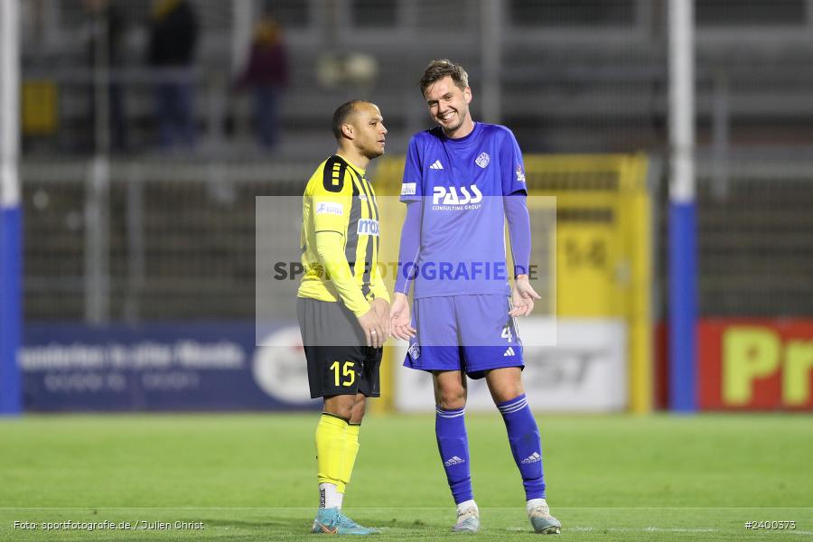 Stadion am Schönbusch, Aschaffenburg, 26.03.2024, sport, action, BFV, Fussball, März 2024, 26. Spieltag, Regionalliga Bayern, BAY, SVA, SpVgg Bayreuth, SV Viktoria Aschaffenburg - Bild-ID: 2400373