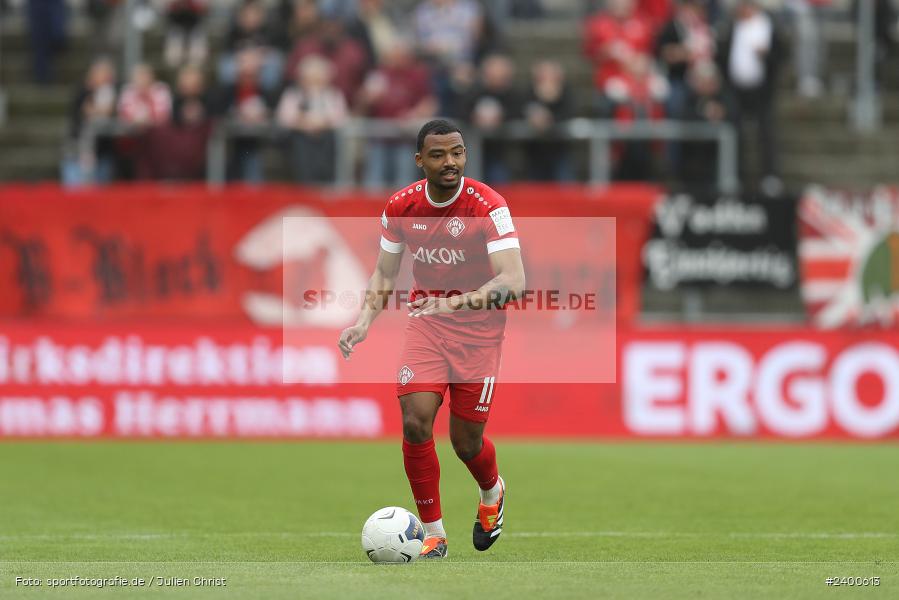 AKON Arena, Würzburg, 30.03.2024, sport, action, BFV, Fussball, März 2024, 27. Spieltag, Regionalliga Bayern, FCE, FWK, FC Eintracht Bamberg 2010, FC Würzburger Kickers - Bild-ID: 2400613