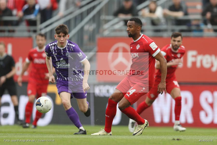 AKON Arena, Würzburg, 30.03.2024, sport, action, BFV, Fussball, März 2024, 27. Spieltag, Regionalliga Bayern, FCE, FWK, FC Eintracht Bamberg 2010, FC Würzburger Kickers - Bild-ID: 2400674