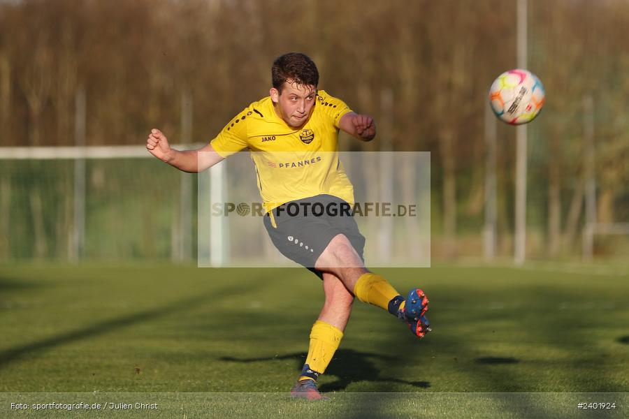 Sportgelände, Eisingen, 05.04.2024, sport, action, BFV, Fussball, April 2024, 26. Spieltag, Bezirksliga Unterfranken West, LOH, EIS, TSV Lohr, TSV Eisingen - Bild-ID: 2401924