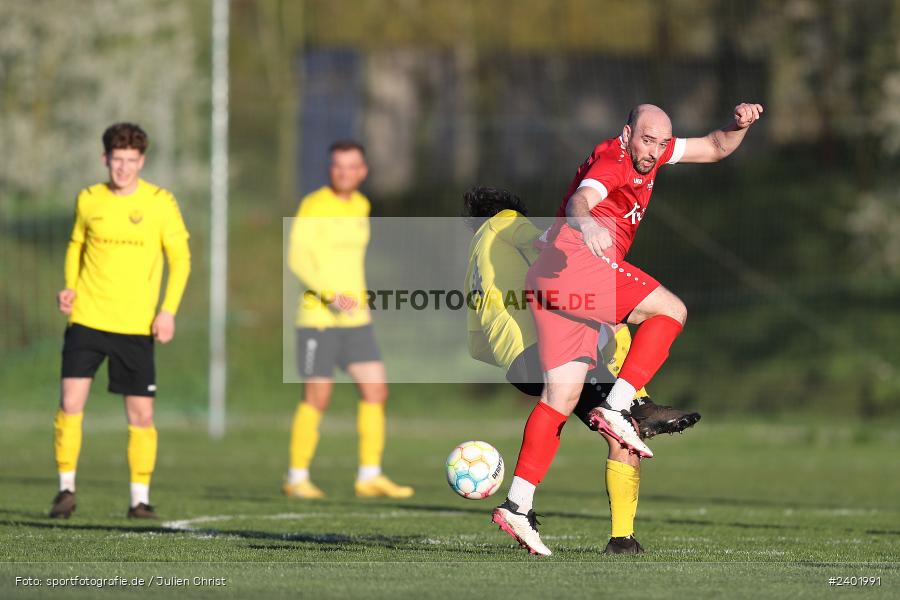 Sportgelände, Eisingen, 04.04.2024, sport, action, BFV, Fussball, April 2024, 26. Spieltag, Bezirksliga Unterfranken West, LOH, EIS, TSV Lohr, TSV Eisingen - Bild-ID: 2401991