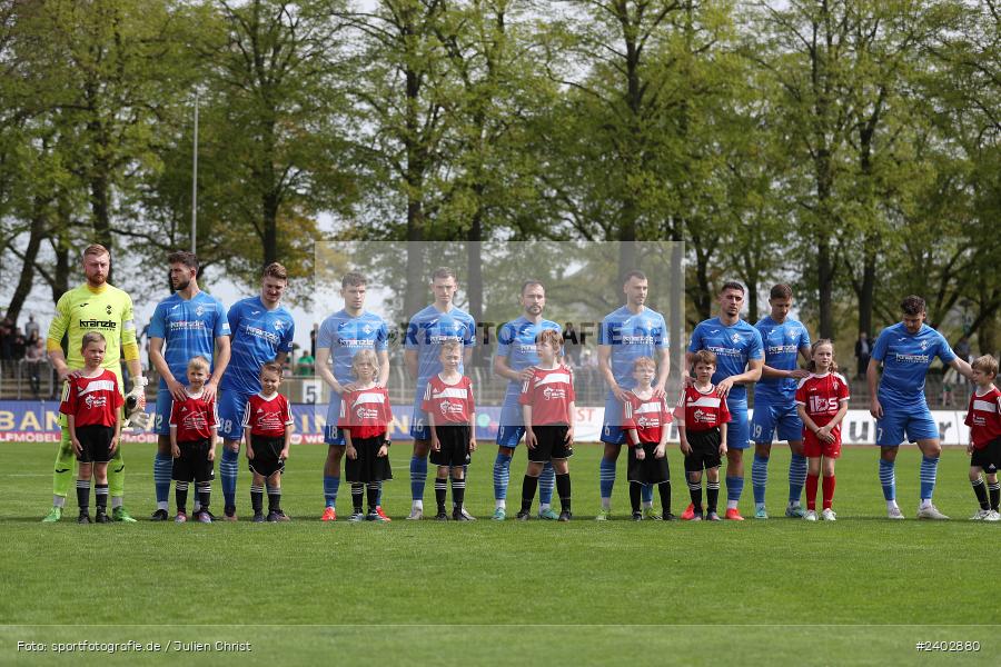 Sachs-Stadion, Schweinfurt, 13.04.2024, sport, action, BFV, Fussball, April 2024, 29. Spieltag, Regionalliga Bayern, FVI, FCS, FV Illertissen, 1. FC Schweinfurt 1905 - Bild-ID: 2402880