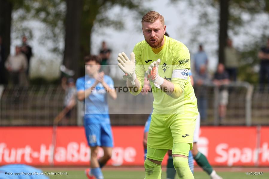 Sachs-Stadion, Schweinfurt, 13.04.2024, sport, action, BFV, Fussball, April 2024, 29. Spieltag, Regionalliga Bayern, FVI, FCS, FV Illertissen, 1. FC Schweinfurt 1905 - Bild-ID: 2402885