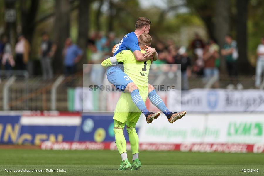 action, Sport, Schweinfurt, Sachs-Stadion, Regionalliga Bayern, Fussball, FVI, FV Illertissen, FCS, BFV, April 2024, 29. Spieltag, 13.04.2024, 1. FC Schweinfurt 1905 - Bild-ID: 2402940