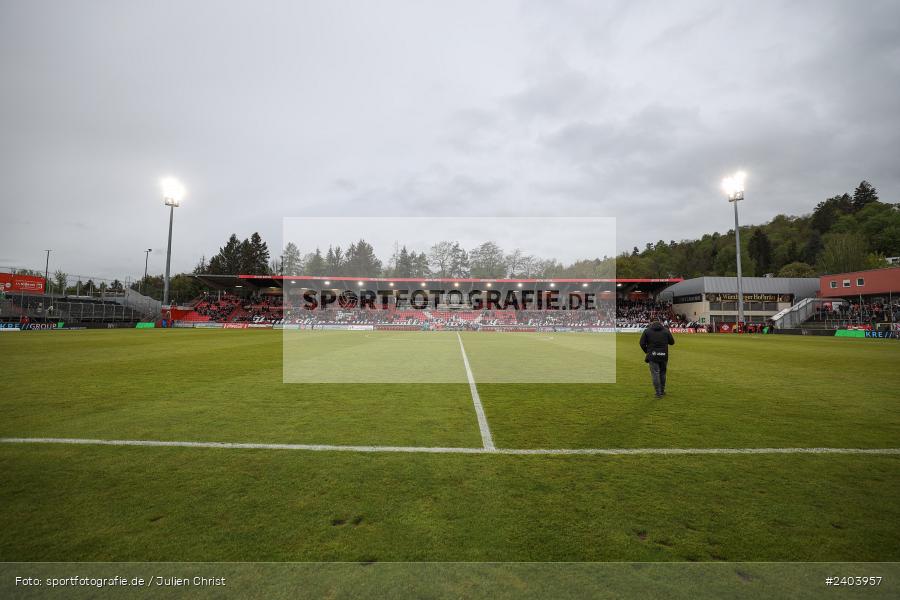 AKON Arena, Würzburg, 20.04.2024, sport, action, BFV, Fussball, April 2024, 30. Spieltag, Regionalliga Bayern, 1. FC Schweinfurt 1905, FC Würzburger Kickers - Bild-ID: 2403957