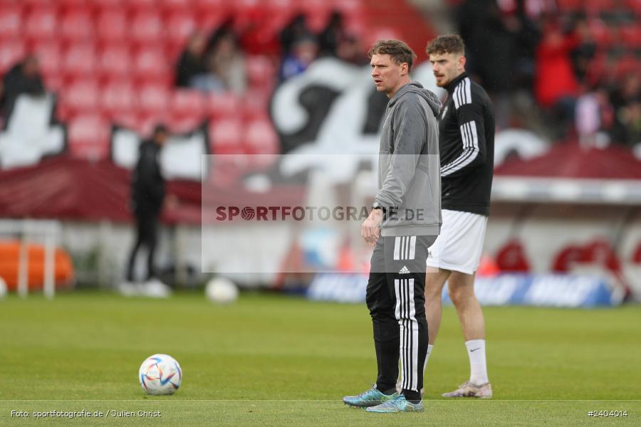 AKON Arena, Würzburg, 20.04.2024, sport, action, BFV, Fussball, April 2024, 30. Spieltag, Regionalliga Bayern, 1. FC Schweinfurt 1905, FC Würzburger Kickers - Bild-ID: 2404014