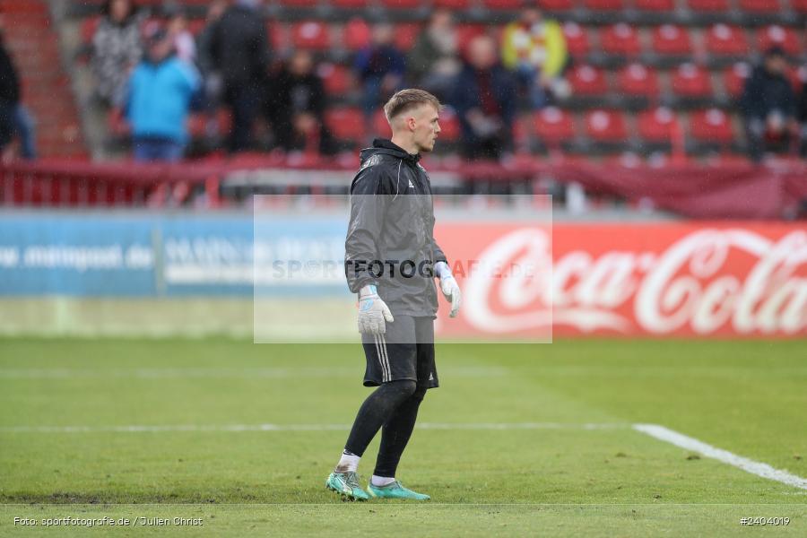AKON Arena, Würzburg, 20.04.2024, sport, action, BFV, Fussball, April 2024, 30. Spieltag, Regionalliga Bayern, 1. FC Schweinfurt 1905, FC Würzburger Kickers - Bild-ID: 2404019