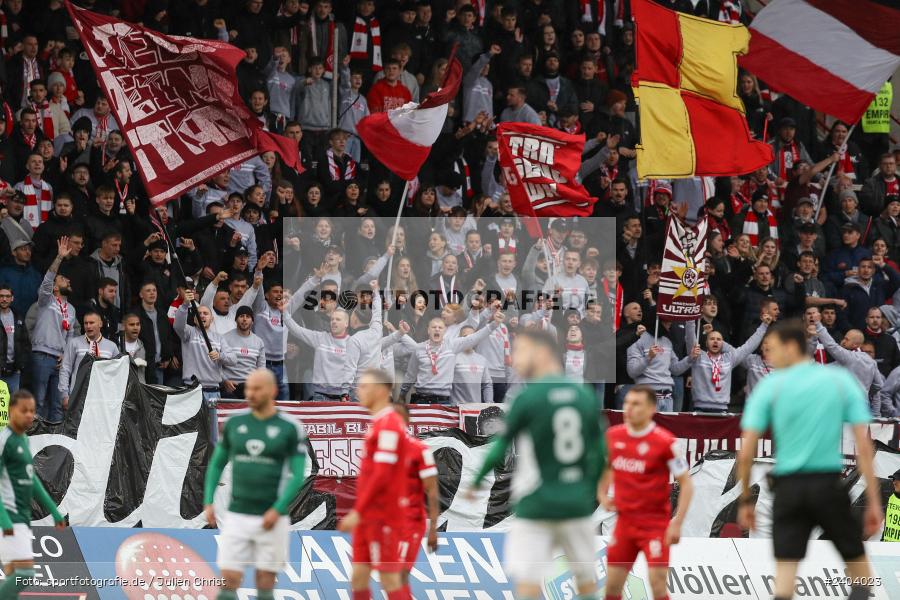 AKON Arena, Würzburg, 20.04.2024, sport, action, BFV, Fussball, April 2024, 30. Spieltag, Regionalliga Bayern, 1. FC Schweinfurt 1905, FC Würzburger Kickers - Bild-ID: 2404023