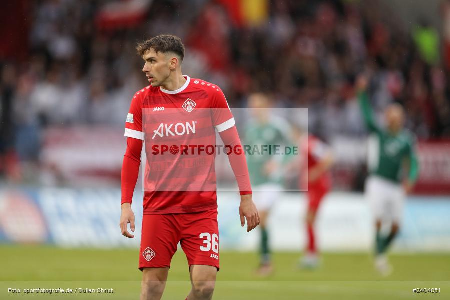 AKON Arena, Würzburg, 20.04.2024, sport, action, BFV, Fussball, April 2024, 30. Spieltag, Regionalliga Bayern, 1. FC Schweinfurt 1905, FC Würzburger Kickers - Bild-ID: 2404051