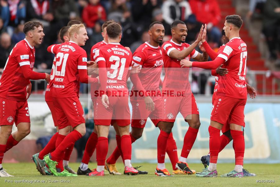AKON Arena, Würzburg, 20.04.2024, sport, action, BFV, Fussball, April 2024, 30. Spieltag, Regionalliga Bayern, 1. FC Schweinfurt 1905, FC Würzburger Kickers - Bild-ID: 2404086