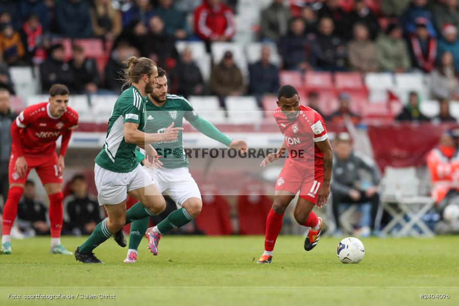 AKON Arena, Würzburg, 20.04.2024, sport, action, BFV, Fussball, April 2024, 30. Spieltag, Regionalliga Bayern, 1. FC Schweinfurt 1905, FC Würzburger Kickers - Bild-ID: 2404096