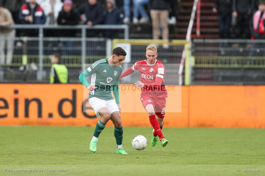 AKON Arena, Würzburg, 20.04.2024, sport, action, BFV, Fussball, April 2024, 30. Spieltag, Regionalliga Bayern, 1. FC Schweinfurt 1905, FC Würzburger Kickers - Bild-ID: 2404140