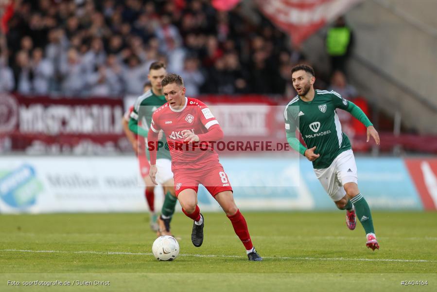 AKON Arena, Würzburg, 20.04.2024, sport, action, BFV, Fussball, April 2024, 30. Spieltag, Regionalliga Bayern, 1. FC Schweinfurt 1905, FC Würzburger Kickers - Bild-ID: 2404164