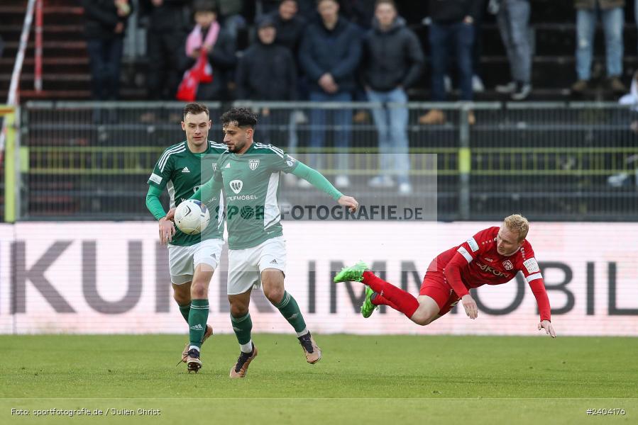 AKON Arena, Würzburg, 20.04.2024, sport, action, BFV, Fussball, April 2024, 30. Spieltag, Regionalliga Bayern, 1. FC Schweinfurt 1905, FC Würzburger Kickers - Bild-ID: 2404176