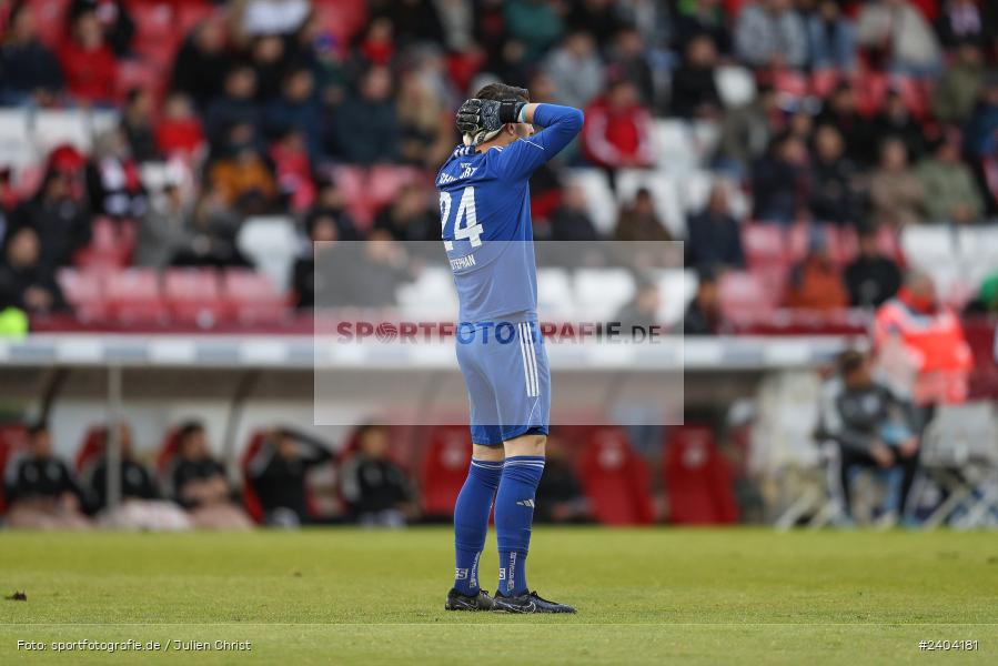 AKON Arena, Würzburg, 20.04.2024, sport, action, BFV, Fussball, April 2024, 30. Spieltag, Regionalliga Bayern, 1. FC Schweinfurt 1905, FC Würzburger Kickers - Bild-ID: 2404181