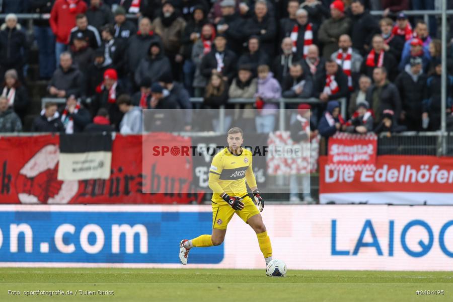 AKON Arena, Würzburg, 20.04.2024, sport, action, BFV, Fussball, April 2024, 30. Spieltag, Regionalliga Bayern, 1. FC Schweinfurt 1905, FC Würzburger Kickers - Bild-ID: 2404195