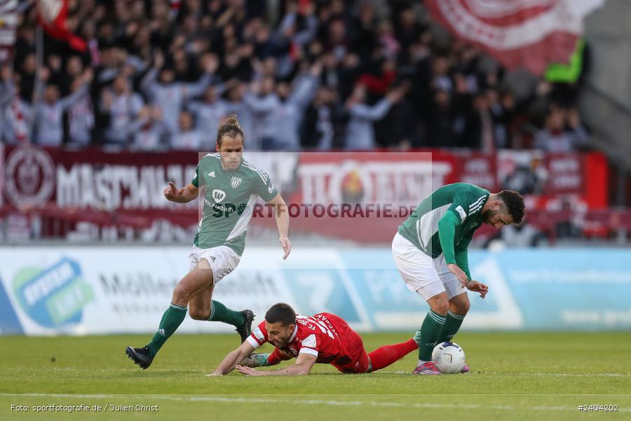 AKON Arena, Würzburg, 20.04.2024, sport, action, BFV, Fussball, April 2024, 30. Spieltag, Regionalliga Bayern, 1. FC Schweinfurt 1905, FC Würzburger Kickers - Bild-ID: 2404202