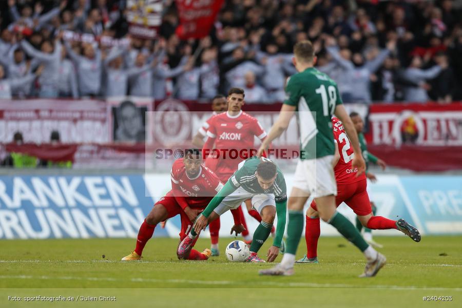 AKON Arena, Würzburg, 20.04.2024, sport, action, BFV, Fussball, April 2024, 30. Spieltag, Regionalliga Bayern, 1. FC Schweinfurt 1905, FC Würzburger Kickers - Bild-ID: 2404203