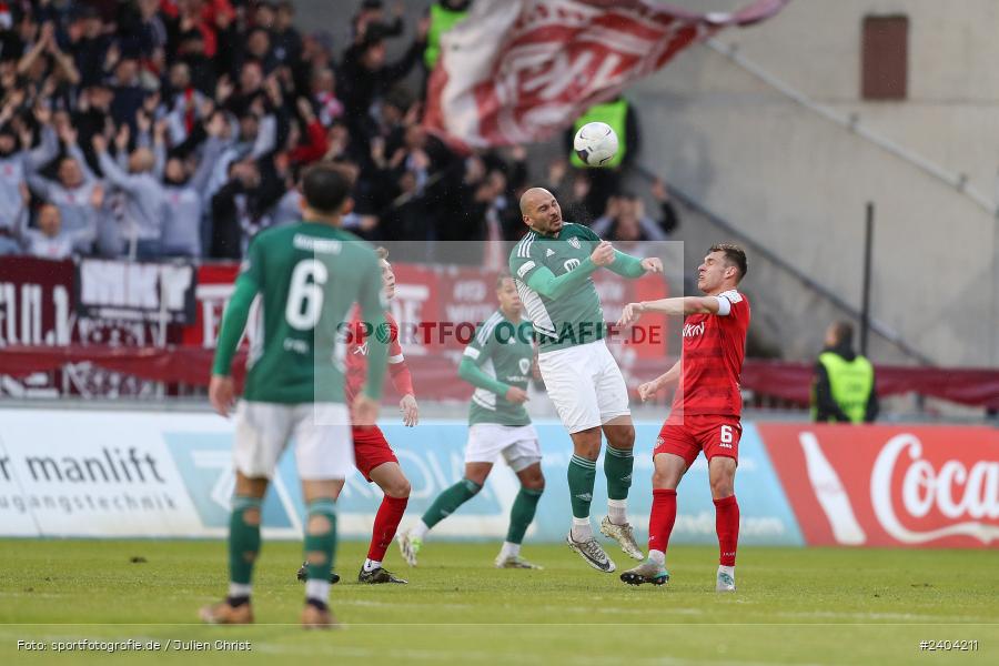 AKON Arena, Würzburg, 20.04.2024, sport, action, BFV, Fussball, April 2024, 30. Spieltag, Regionalliga Bayern, 1. FC Schweinfurt 1905, FC Würzburger Kickers - Bild-ID: 2404211