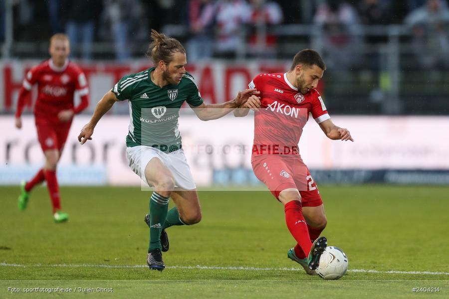 AKON Arena, Würzburg, 20.04.2024, sport, action, BFV, Fussball, April 2024, 30. Spieltag, Regionalliga Bayern, 1. FC Schweinfurt 1905, FC Würzburger Kickers - Bild-ID: 2404214