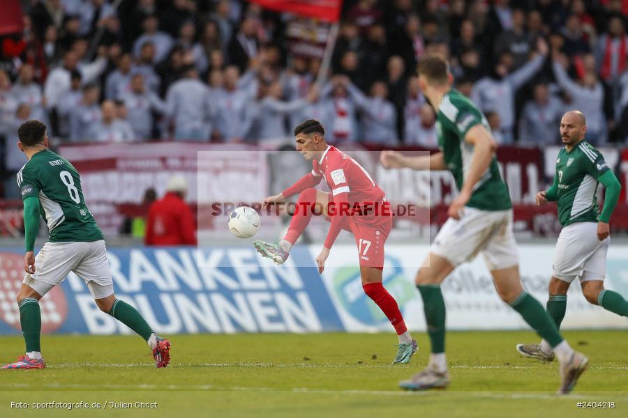 AKON Arena, Würzburg, 20.04.2024, sport, action, BFV, Fussball, April 2024, 30. Spieltag, Regionalliga Bayern, 1. FC Schweinfurt 1905, FC Würzburger Kickers - Bild-ID: 2404218