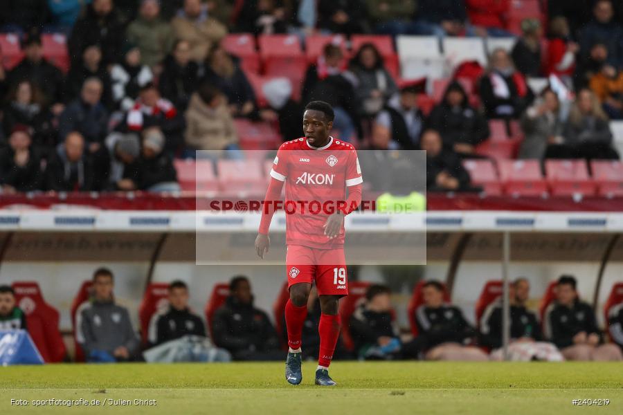 AKON Arena, Würzburg, 20.04.2024, sport, action, BFV, Fussball, April 2024, 30. Spieltag, Regionalliga Bayern, 1. FC Schweinfurt 1905, FC Würzburger Kickers - Bild-ID: 2404219