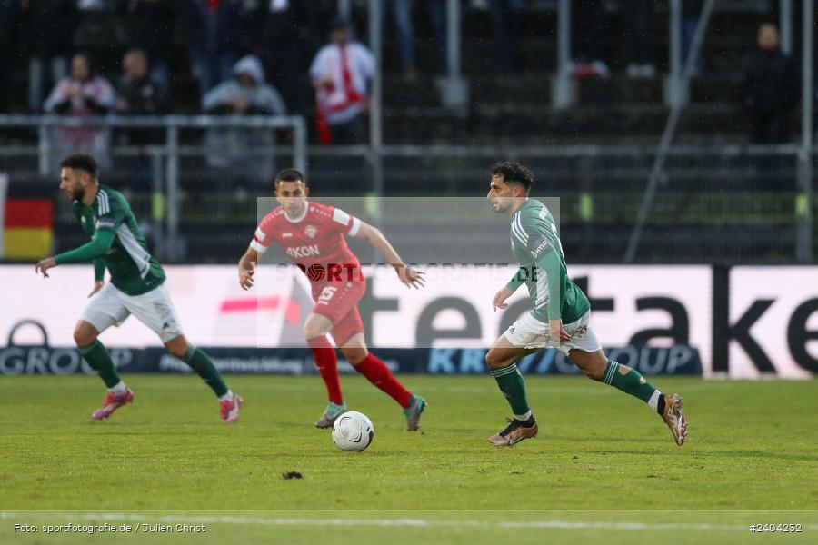 AKON Arena, Würzburg, 20.04.2024, sport, action, BFV, Fussball, April 2024, 30. Spieltag, Regionalliga Bayern, 1. FC Schweinfurt 1905, FC Würzburger Kickers - Bild-ID: 2404232