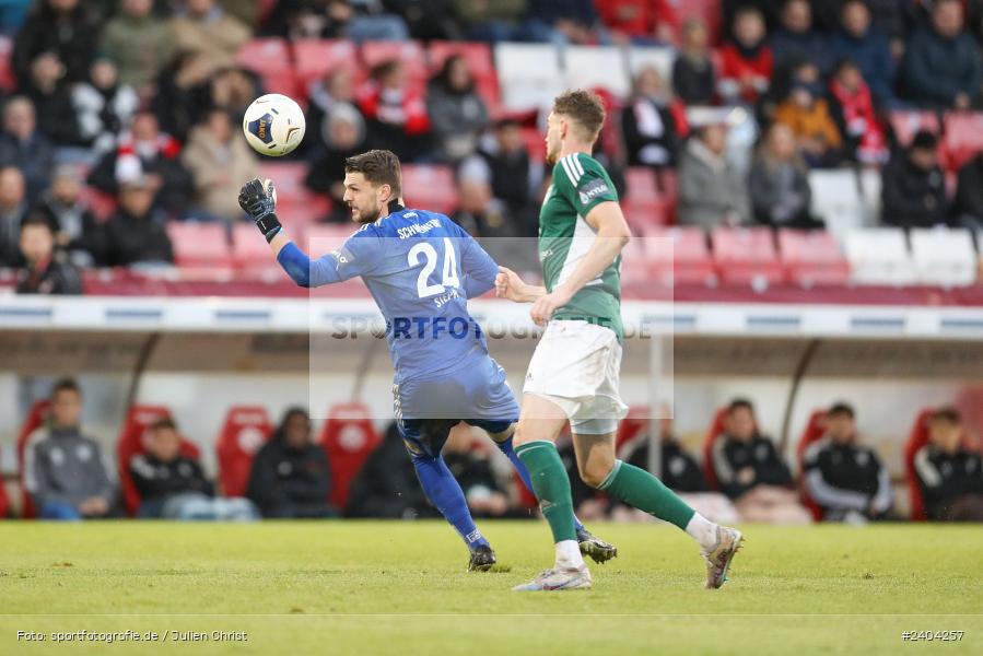 AKON Arena, Würzburg, 20.04.2024, sport, action, BFV, Fussball, April 2024, 30. Spieltag, Regionalliga Bayern, 1. FC Schweinfurt 1905, FC Würzburger Kickers - Bild-ID: 2404257