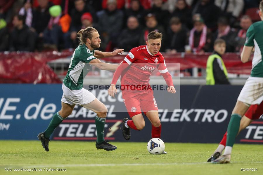 AKON Arena, Würzburg, 20.04.2024, sport, action, BFV, Fussball, April 2024, 30. Spieltag, Regionalliga Bayern, 1. FC Schweinfurt 1905, FC Würzburger Kickers - Bild-ID: 2404324