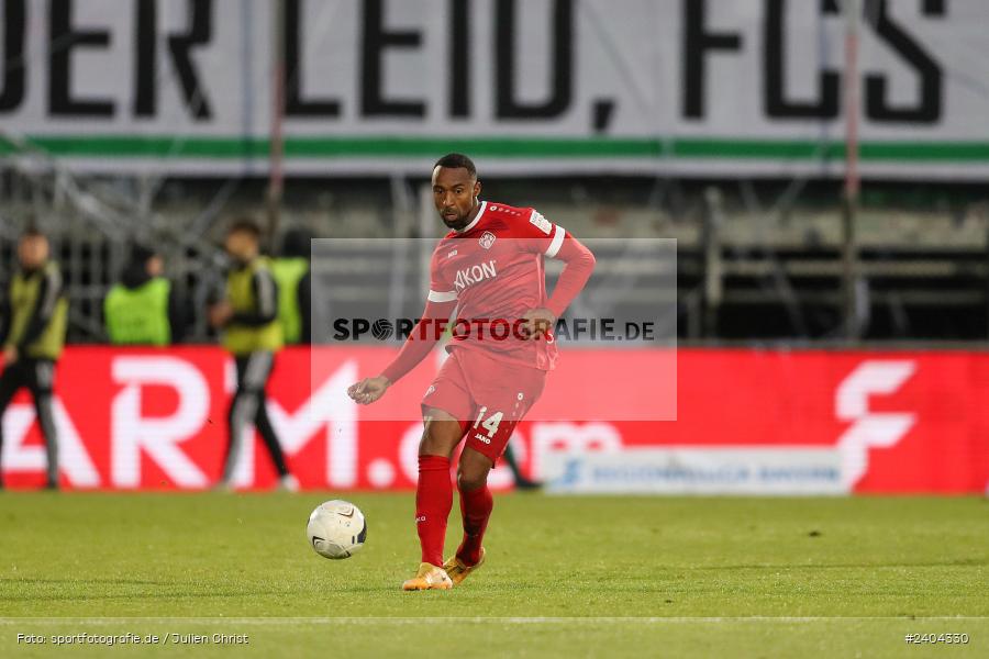 AKON Arena, Würzburg, 20.04.2024, sport, action, BFV, Fussball, April 2024, 30. Spieltag, Regionalliga Bayern, 1. FC Schweinfurt 1905, FC Würzburger Kickers - Bild-ID: 2404330