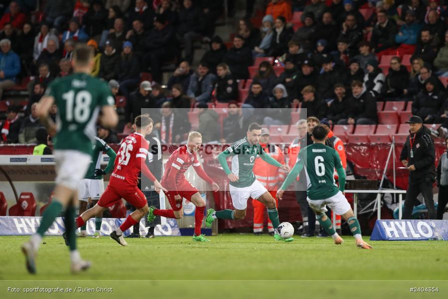 AKON Arena, Würzburg, 20.04.2024, sport, action, BFV, Fussball, April 2024, 30. Spieltag, Regionalliga Bayern, 1. FC Schweinfurt 1905, FC Würzburger Kickers - Bild-ID: 2404354