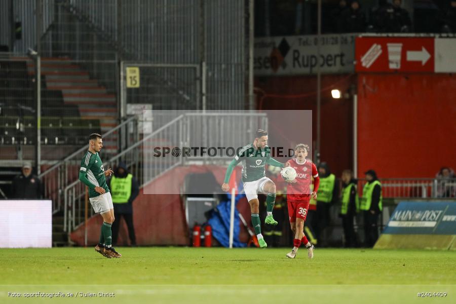 AKON Arena, Würzburg, 20.04.2024, sport, action, BFV, Fussball, April 2024, 30. Spieltag, Regionalliga Bayern, 1. FC Schweinfurt 1905, FC Würzburger Kickers - Bild-ID: 2404409