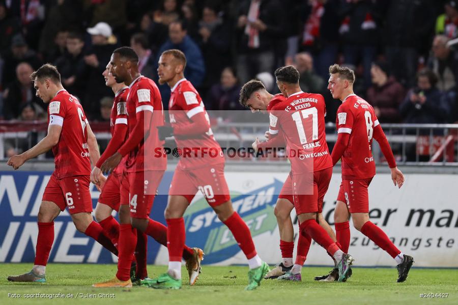AKON Arena, Würzburg, 20.04.2024, sport, action, BFV, Fussball, April 2024, 30. Spieltag, Regionalliga Bayern, 1. FC Schweinfurt 1905, FC Würzburger Kickers - Bild-ID: 2404427