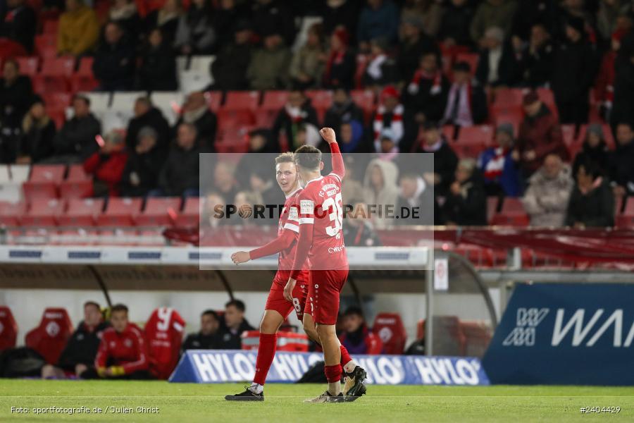 AKON Arena, Würzburg, 20.04.2024, sport, action, BFV, Fussball, April 2024, 30. Spieltag, Regionalliga Bayern, 1. FC Schweinfurt 1905, FC Würzburger Kickers - Bild-ID: 2404429