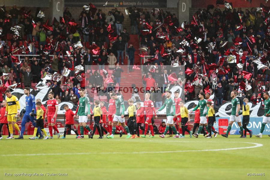 AKON Arena, Würzburg, 20.04.2024, sport, action, BFV, Fussball, April 2024, 30. Spieltag, Regionalliga Bayern, 1. FC Schweinfurt 1905, FC Würzburger Kickers - Bild-ID: 2404485