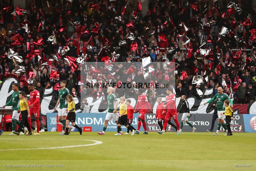 AKON Arena, Würzburg, 20.04.2024, sport, action, BFV, Fussball, April 2024, 30. Spieltag, Regionalliga Bayern, 1. FC Schweinfurt 1905, FC Würzburger Kickers - Bild-ID: 2404489