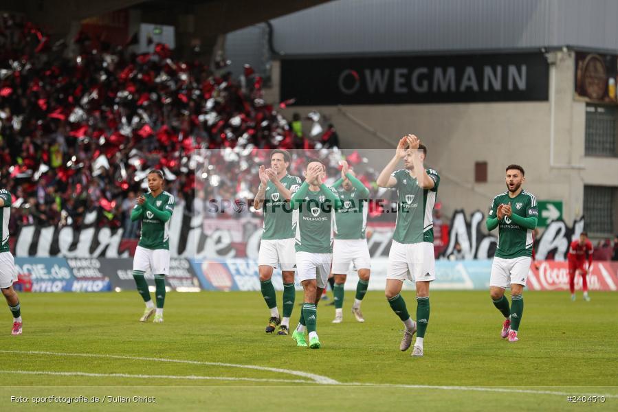 AKON Arena, Würzburg, 20.04.2024, sport, action, BFV, Fussball, April 2024, 30. Spieltag, Regionalliga Bayern, 1. FC Schweinfurt 1905, FC Würzburger Kickers - Bild-ID: 2404510
