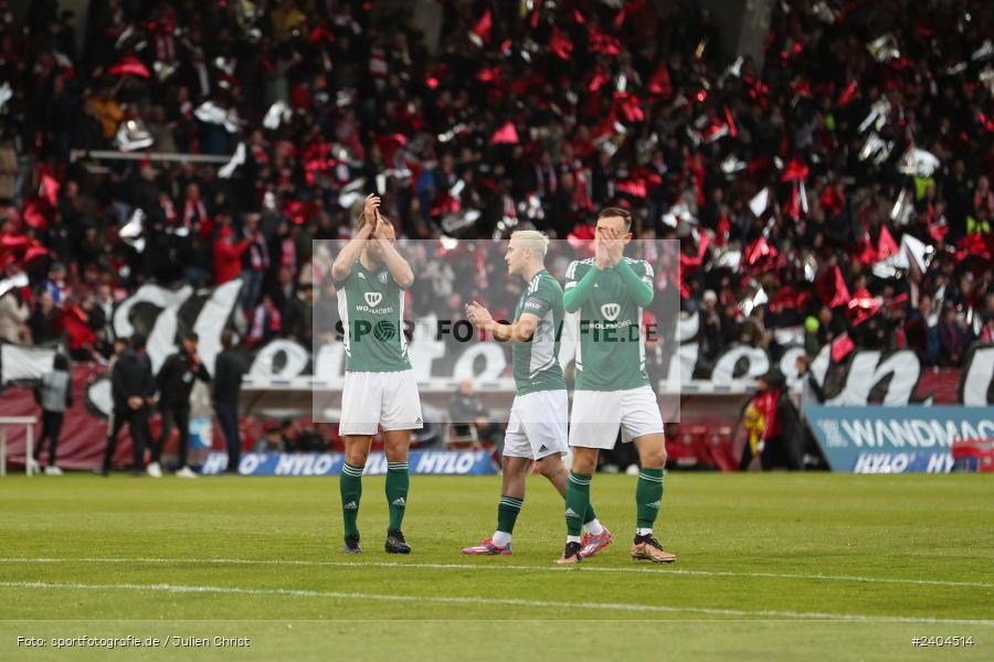 AKON Arena, Würzburg, 20.04.2024, sport, action, BFV, Fussball, April 2024, 30. Spieltag, Regionalliga Bayern, 1. FC Schweinfurt 1905, FC Würzburger Kickers - Bild-ID: 2404514