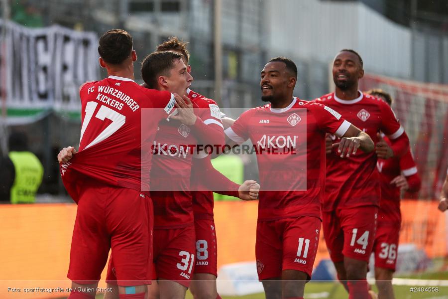 AKON Arena, Würzburg, 20.04.2024, sport, action, BFV, Fussball, April 2024, 30. Spieltag, Regionalliga Bayern, 1. FC Schweinfurt 1905, FC Würzburger Kickers - Bild-ID: 2404558